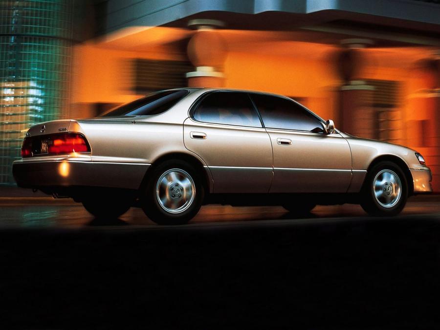  Lexus ES300 1992 года  (фото 13 из 27)